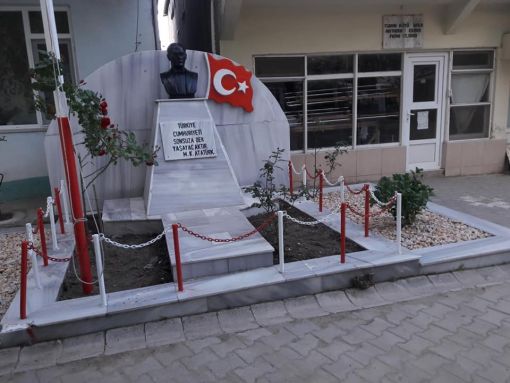 Turan Köyü Atatürk Köşesi